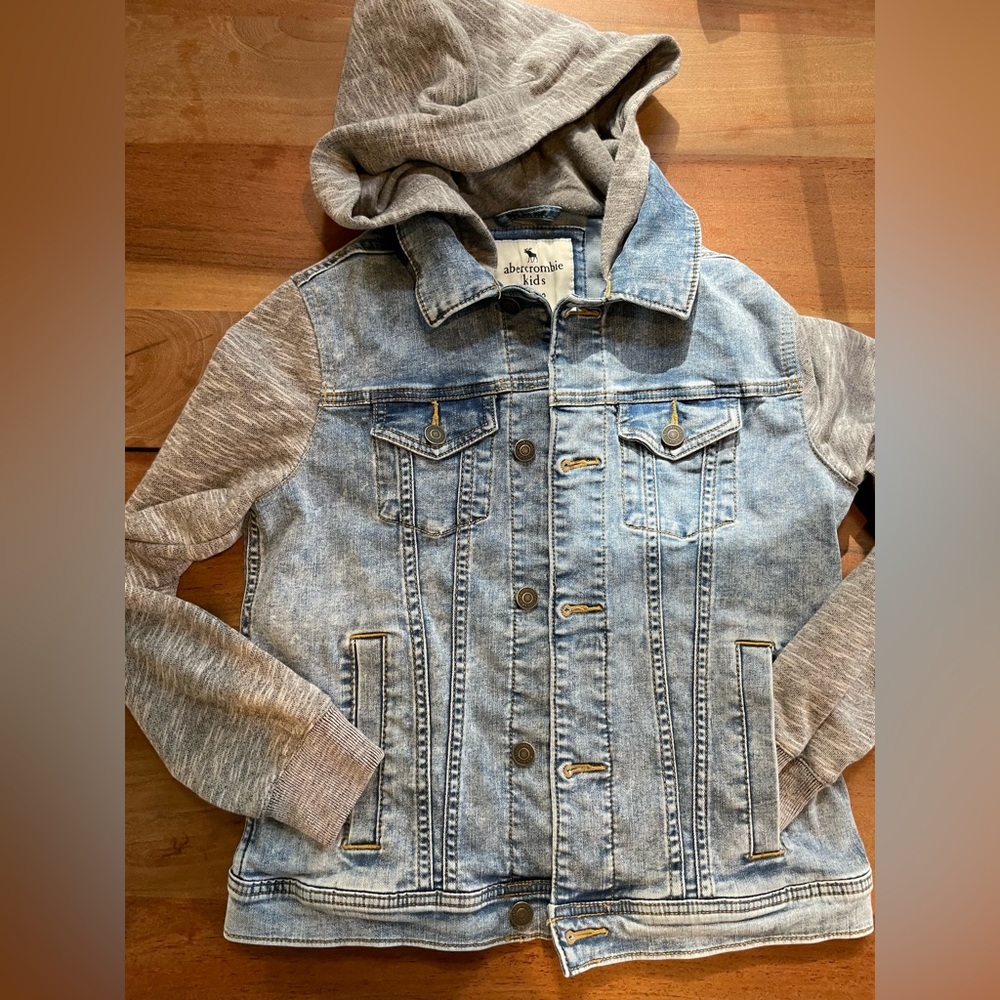 Abercrombie jean jacket with sweatshirt hood